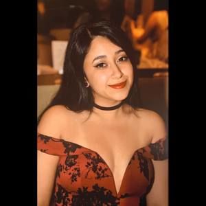 Meet your Posher, Daniela